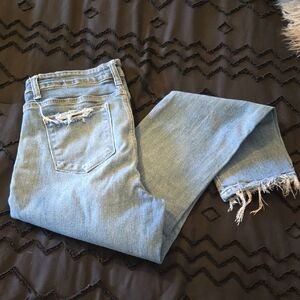 Judy Blue Light Wash Distressed Jeans